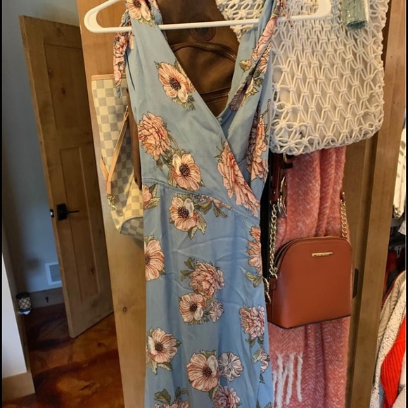 Revolve midi dress - Picture 2 of 4